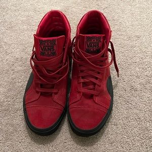 Vans red men’s skate shoe size 8.5. Hardly worn. No box.